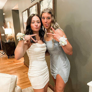 Meet your Posher, Emily